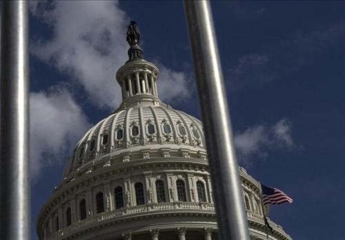 اقتصاد آمریکا تامدت‌ها زیر فشار می‌ماند