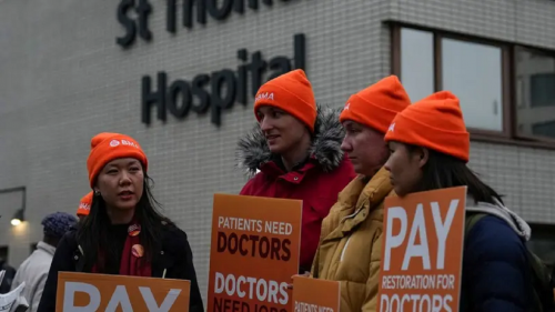 اعتصاب  هزاران پزشک در انگلیس 