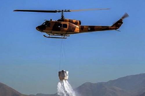 درخواست سومین بالگرد برای مهار آتش در جنگل‌های چالوس/ ۶ گروه پیاده به منطقه اعزام شدند