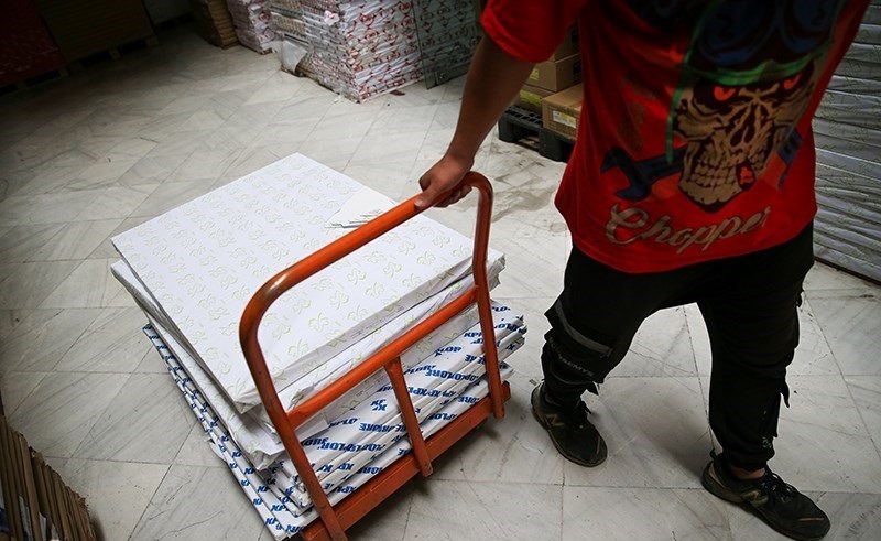 نبودن نظارت بربازارآشفته کاغذ