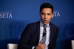 وقتی عامل اطلاعاتی-دیپلماتیک "سیا" سرخط تبلیغاتی تعیین می کند +عکس و فیلم