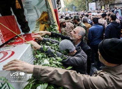 مراسم تشییع پیکر ۱۰۰ شهید گمنام در تهران /عکس