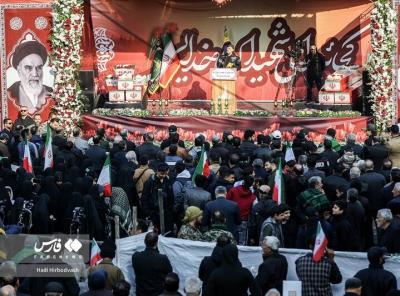 مراسم تشییع پیکر ۱۰۰ شهید گمنام در تهران /عکس