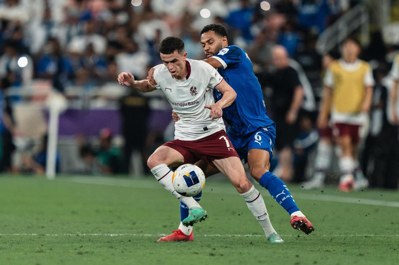 استقلال نمی‌تواند بازی را مدیریت کند