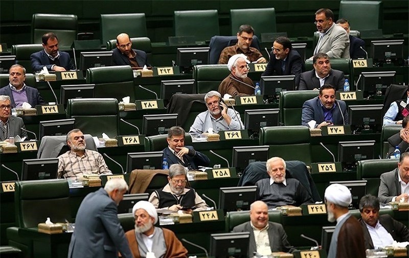 ۶ سؤال نمایندگان از آخوندی و طیب‌نیا 