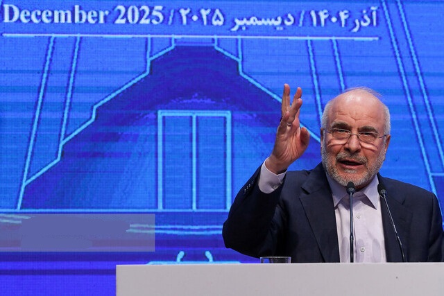 رفع فیلتر تلگرام دنبال می‌شود/ باید هم کارآمد باشیم و هم پاسخگو/میز مذاکره را بمباران کردند