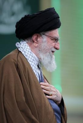 دیدار هزاران نفر از زنان و دختران با رهبر انقلاب