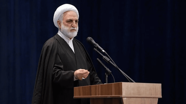 در هر شرایطی تکریم ارباب رجوع اولویت باشد