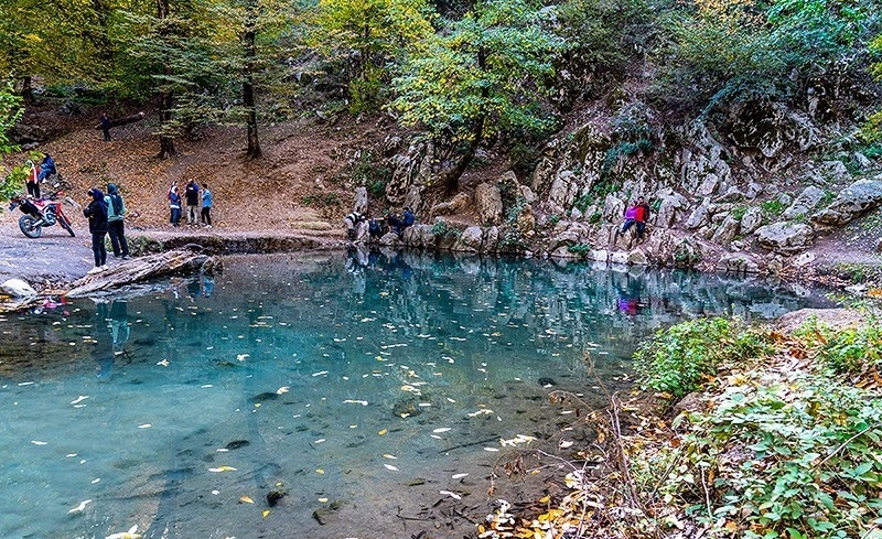 طبیعت پاییزی چشمه لال گلستان