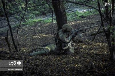 آموزش های تخصصی رزم در جنگل