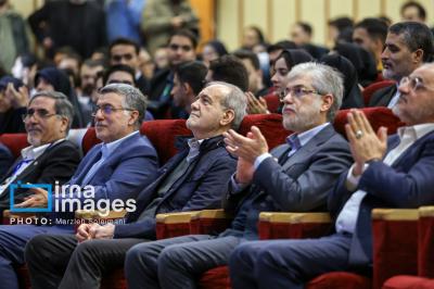 مراسم روز دانشجو باحضوررئیس جمهور