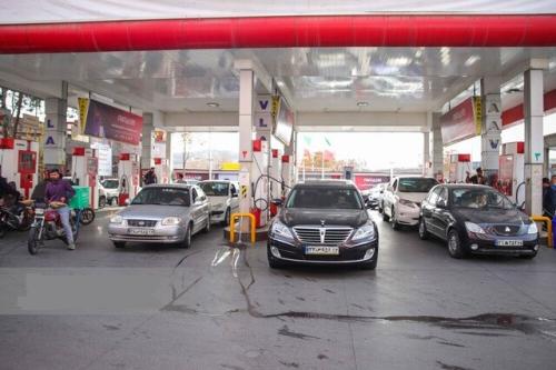 حذف سهمیه بنزین خودروهای نوشماره زیر یک میلیارد تومان منتفی شد