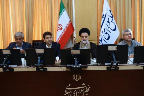 استفاده مردم از فیلترشکن‌ها باید به حداقل برسد