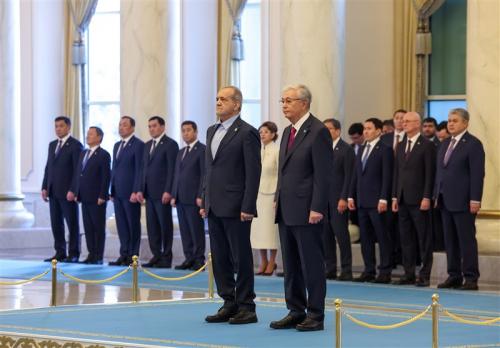 استقبال رسمی رئیس جمهور قزاقستان از پزشکیان