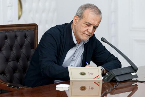 رئیس جمهور فرارسیدن روز مادر را تبریک گفت رئیس جمهور فرارسیدن روز مادر را تبریک گفت