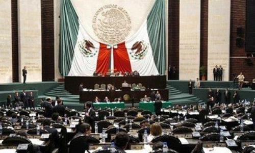 گیس‌کشی در پارلمان مکزیک /فیلم