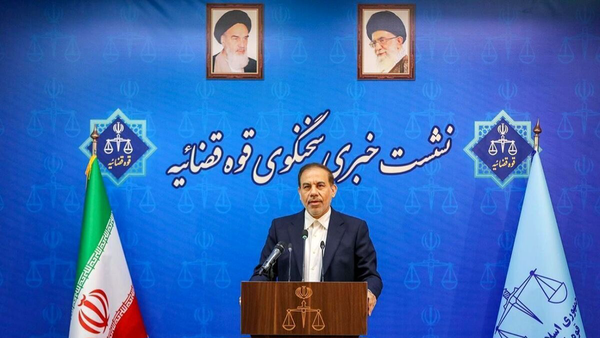 بازداشت رئیس بانکی در پرونده قاچاق سوخت طوفان