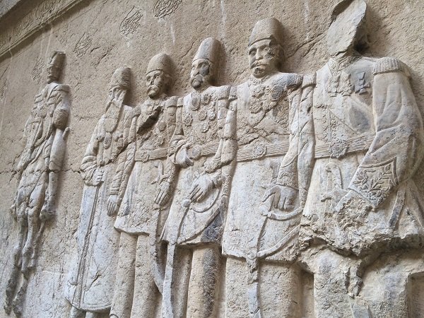 نقشی از شمایل ناصرالدین شاه در لاریجان /عکس