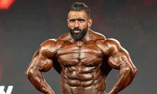  احترام نظامی هادی چوپان به پرچم ایران /فیلم