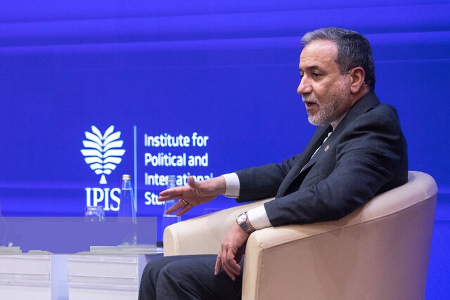 کنایه عراقچی به تعریف جدید آمریکا از دیپلماسی