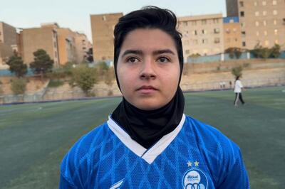  پیانونوازی بازیکن تیم فوتبال زنان استقلال /فیلم