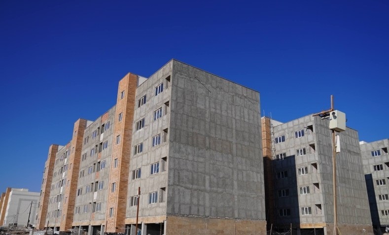 حل مشکل مسکن مردم با واگذاری زمین و تسهیلات ارزان