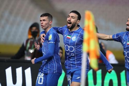 رستگاری استقلال مقابل سپاهان در دقایق پایانی/ ساپینتو مهم‌ترین بازی را برد