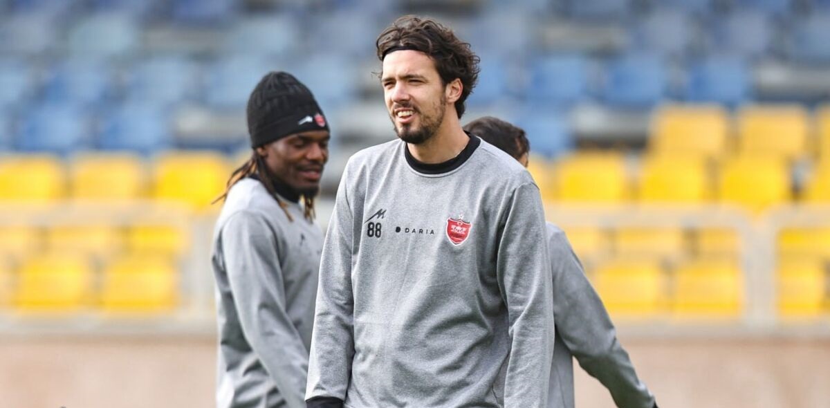 غیبت هافبک خارجی پرسپولیس