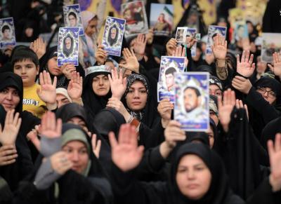 دیداررهبرباخانواده شهدای جنگ 12 روزه