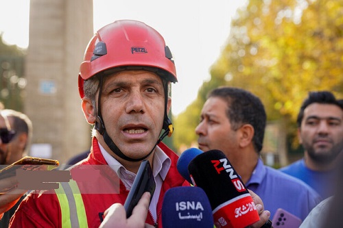 اعزام تیم عملیاتی آتش‌نشانی تهران به آمل در پی آتش‌سوزی یک شرکت لبنیاتی