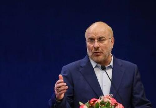 در میدان بودن فقط اسلحه به دست گرفتن نیست/ کنترل قیمت دلار، اراده دولت و مجلس