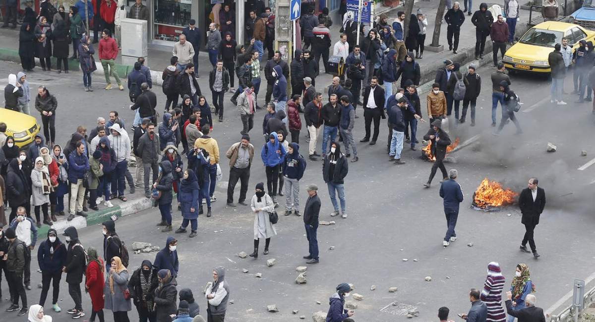 این‌ها معترض نیستند، پیروان داعشند 