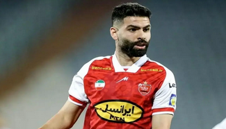 مخالفت کادر فنی با بازگشت هافبک جوان پرسپولیس 