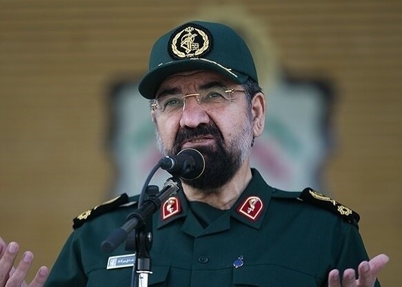 عقلای دنیا باید در مقابل جنگ طلبان بایستند