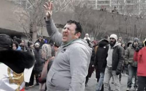 زیرگرفتن هواداران پهلوی در لس‌آنجلس