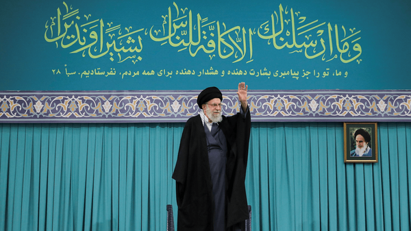  فتنه اخیر یک فتنه آمریکایی بود و هدف آمریکا، بلعیدن ایران است/رئیس‌جمهور آمریکا را مجرم می‌دانیم/ حضور میلیونی مردم در ۲۲ دی کمر فتنه را شکست