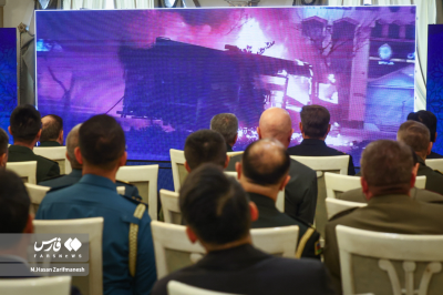 نمایش تصاویرجنایات آشوبگران برای نظامیان خارجی