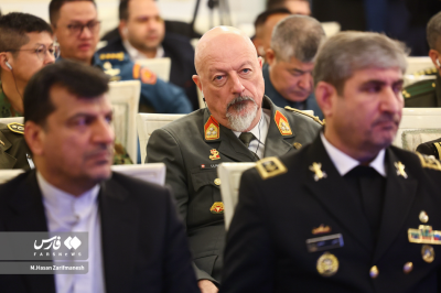 نمایش تصاویرجنایات آشوبگران برای نظامیان خارجی