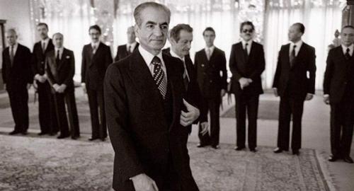 جمله عبرت‌آموز شاه بعد از فرار از ایران: کاش یک عمر دشمن آمریکا بودم! 