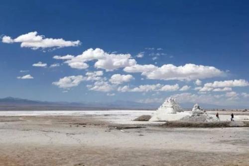  بزرگ‌ترین دریاچه نمک چین /فیلم