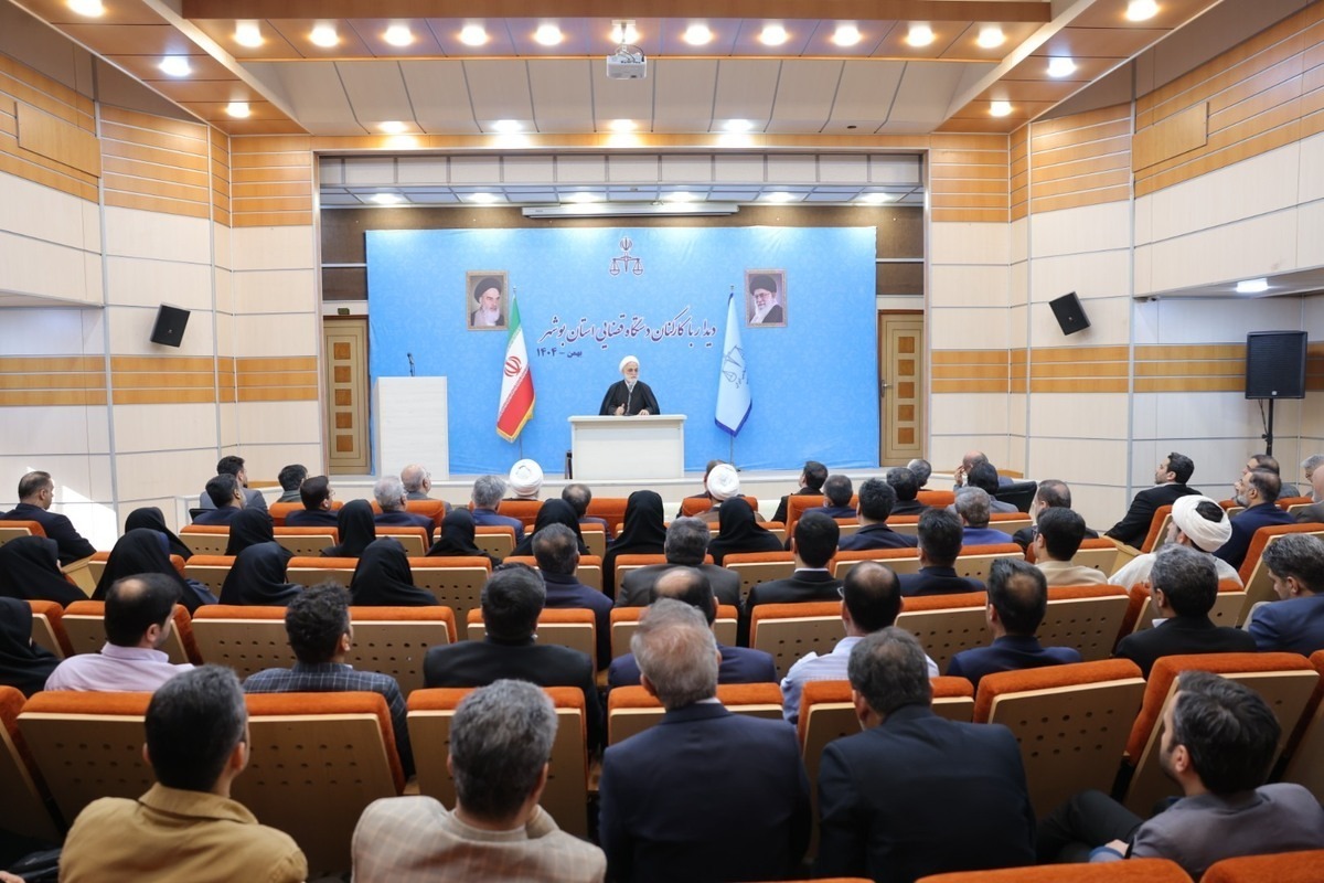 دشمن توطئه‌اش را به شکلی دیگر در قالب فتنه اخیر اجرایی کرد