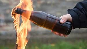 کوکتل مولوتوف به نیت زدن ۴ کودک /فیلم