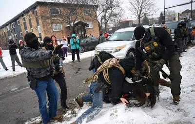 محبت پلیس با معترضین درمینه سوتا