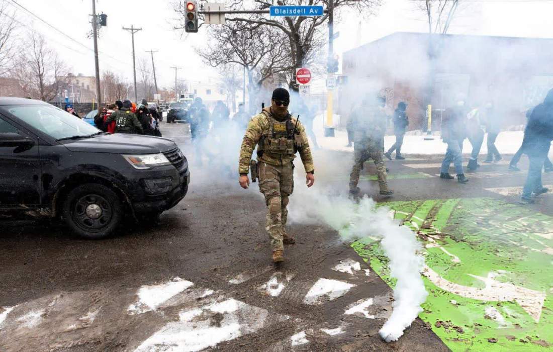 محبت پلیس با معترضین درمینه سوتا