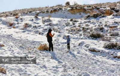 چهره سپید کوه‌های شهر شیراز