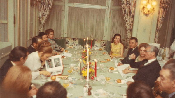 سرگرمی خصوصی شاه در شب‌های سرد سوئیس +عکس