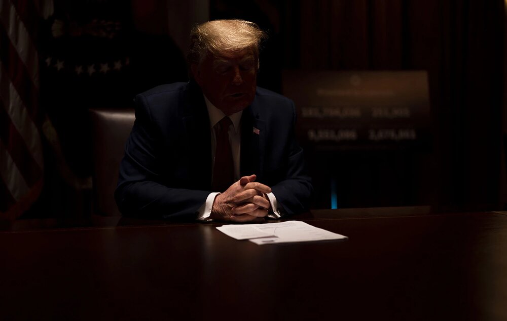 ترامپ از سایه ایران هم می‌ترسد +عکس