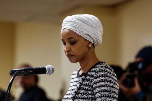  لحظه حمله به نماینده مسلمان کنگره آمریکا /فیلم