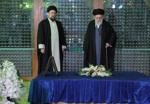 آغاز جشن‌های ۴۷ سالگی انقلاب با حضور رهبر انقلاب +عکس و فیلم