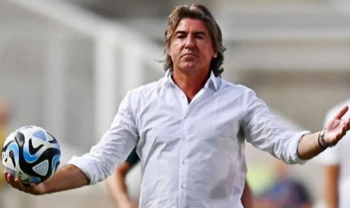 سرمربی استقلال: ناراحت و تنها هستم 